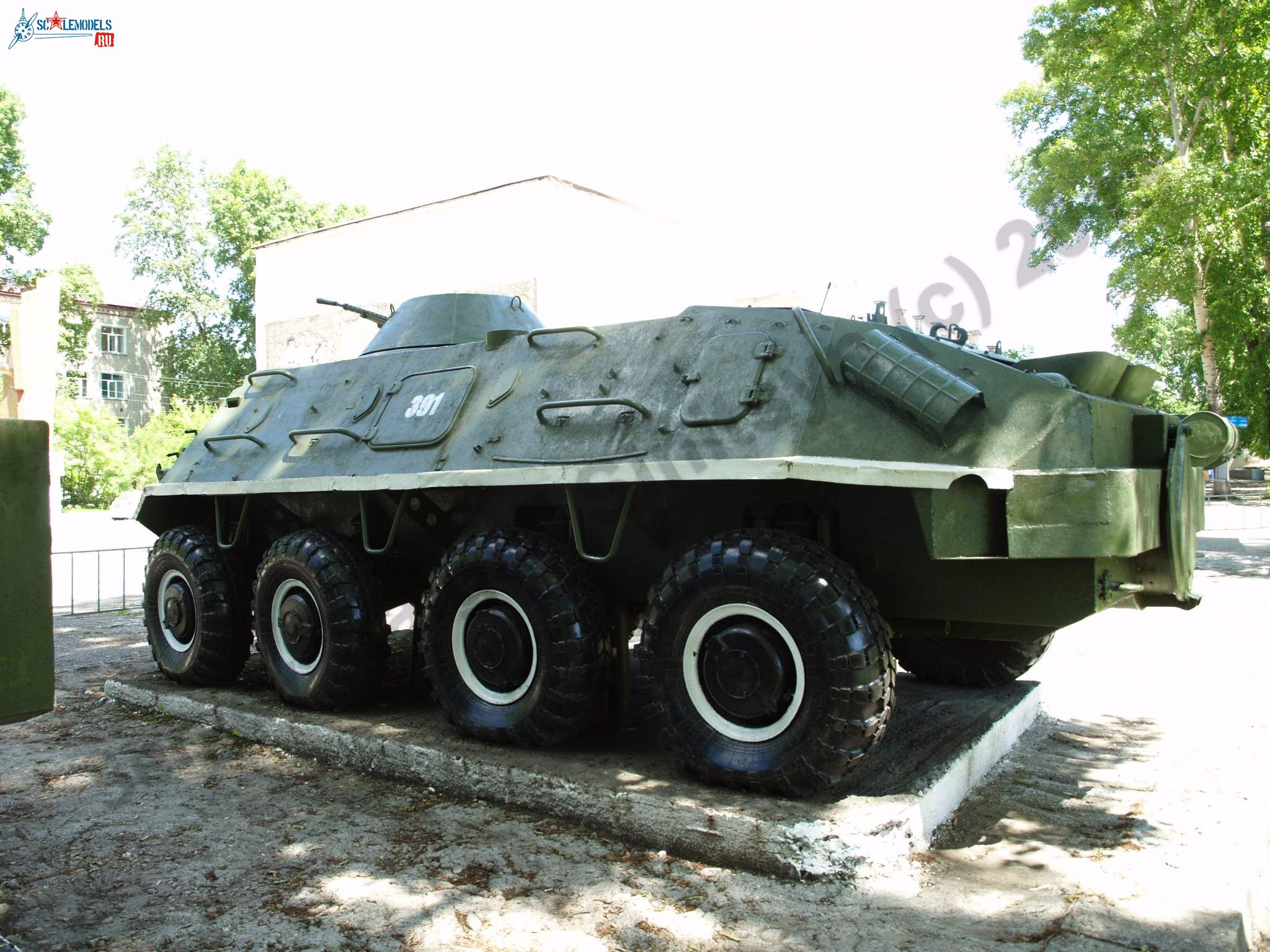 BTR-60_Belogorsk_96.jpg