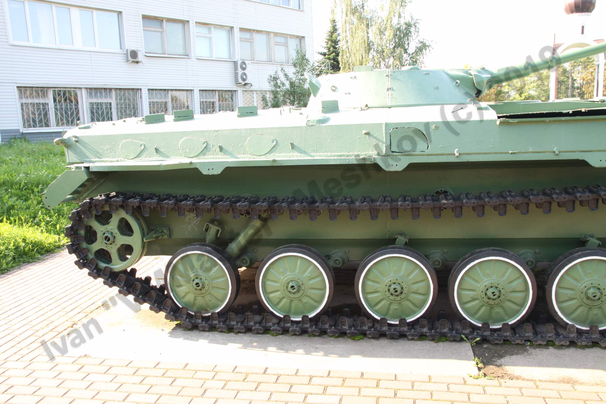 BMP-1_Tver_32.jpg