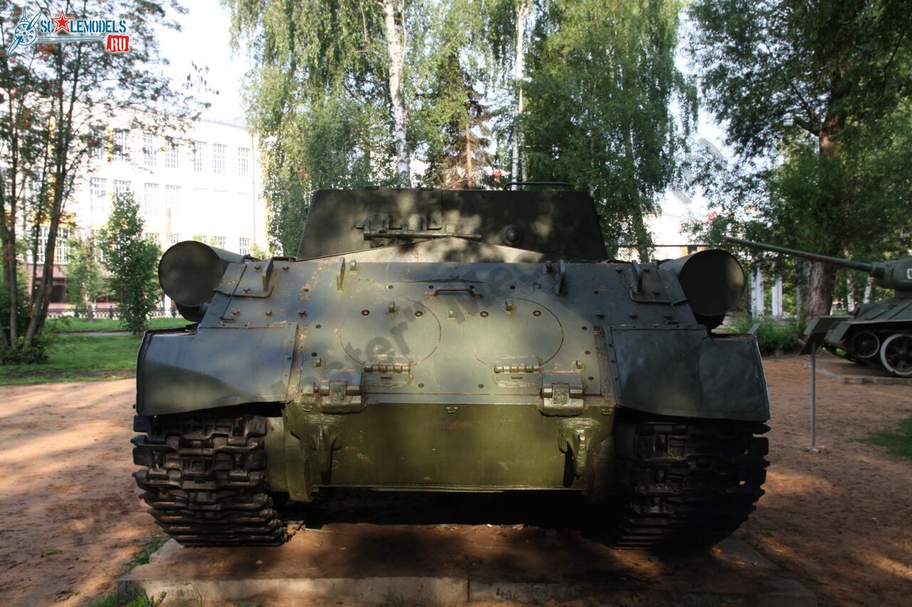 ISU-152_Tver_10.jpg