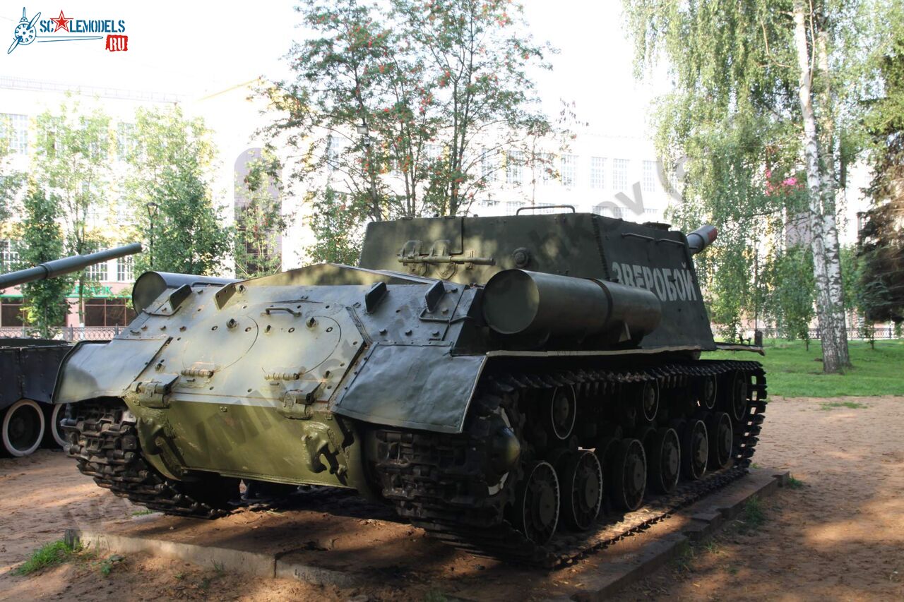 ISU-152_Tver_11.jpg