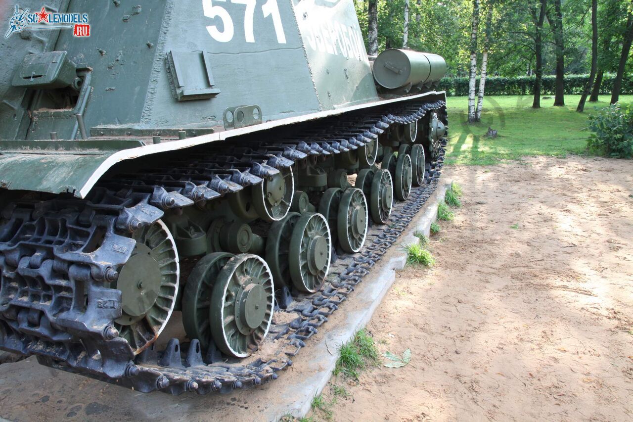 ISU-152_Tver_47.jpg