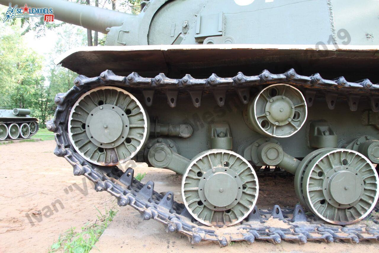 ISU-152_Tver_48.jpg