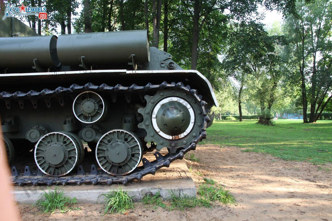 ISU-152_Tver_58.jpg