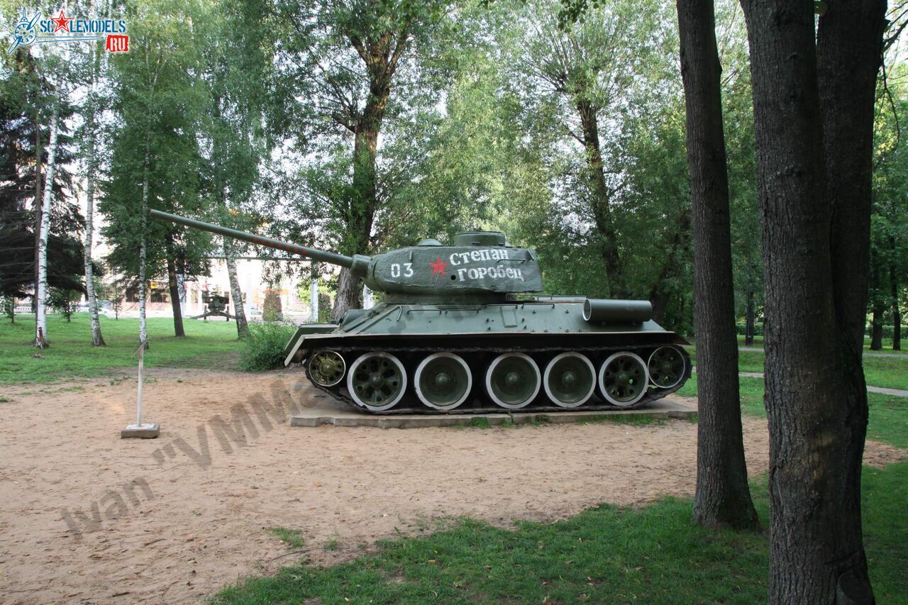 T-34-85_Tver_3.jpg