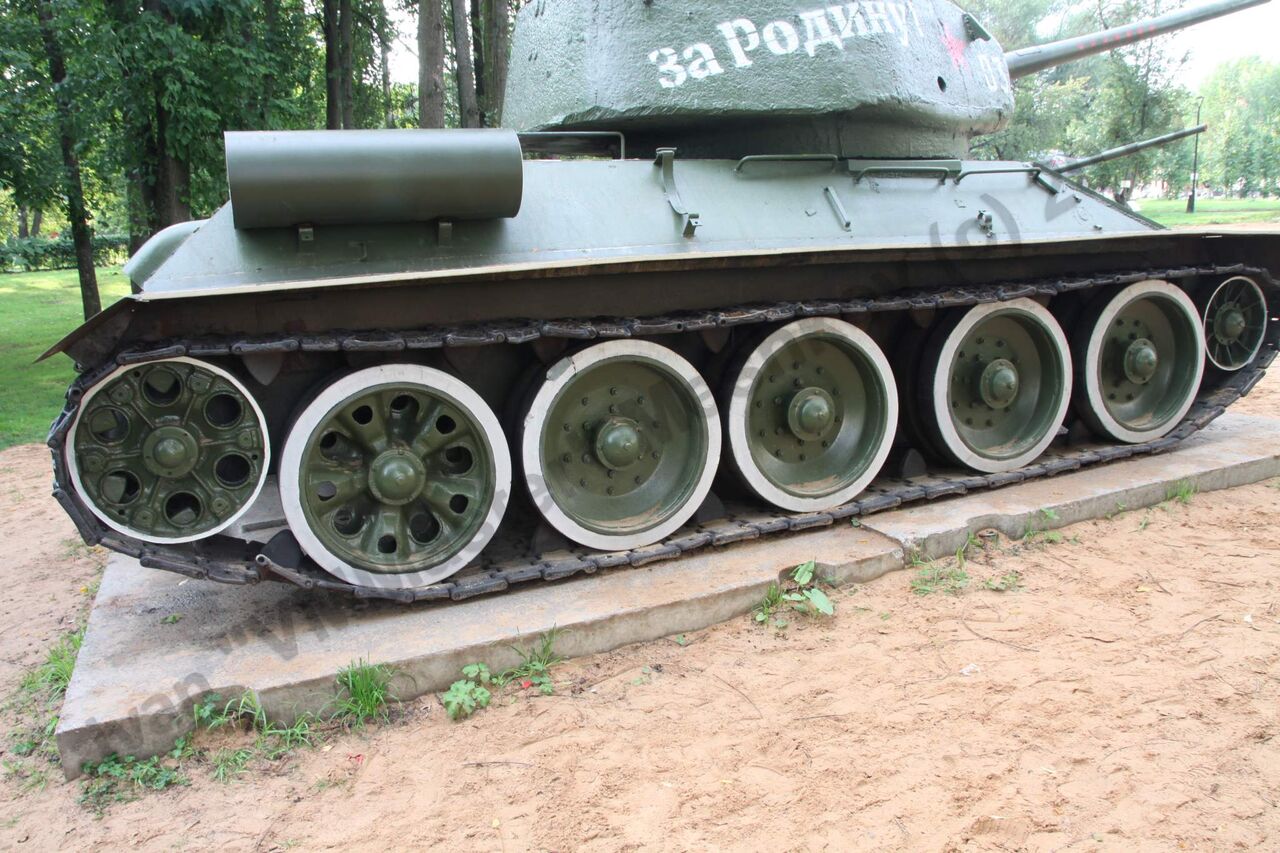 T-34-85_Tver_43.jpg