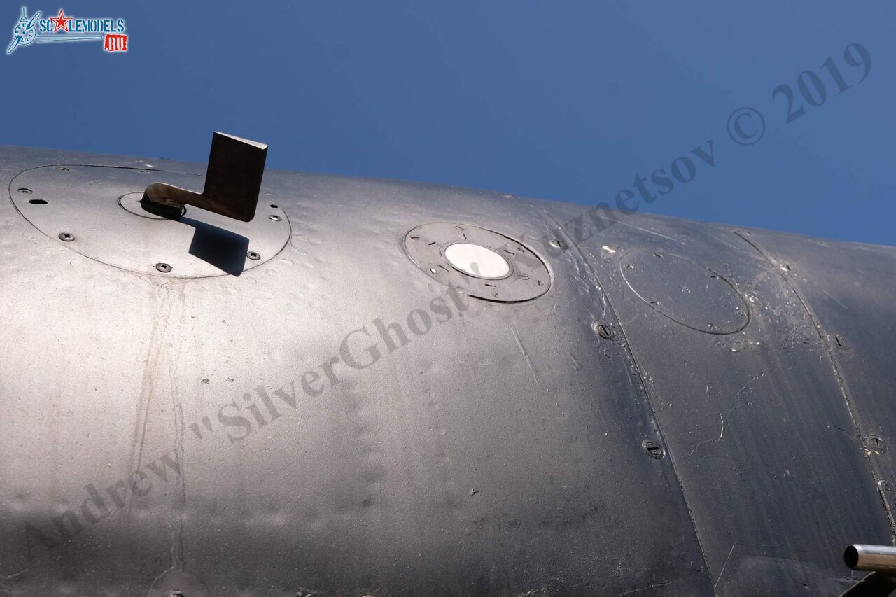 Su-47_Berkut_342.jpg