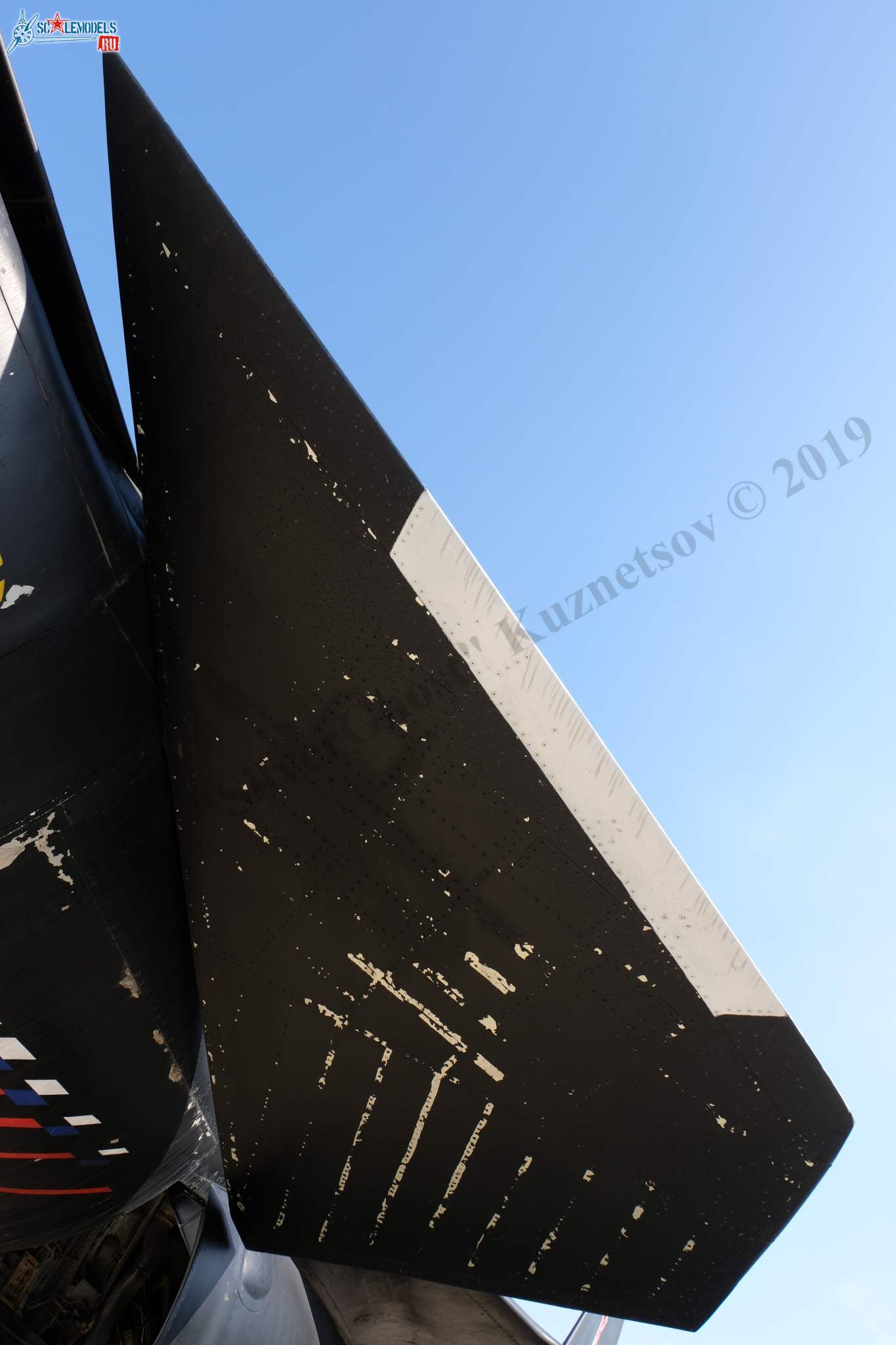 Su-47_Berkut_224.jpg