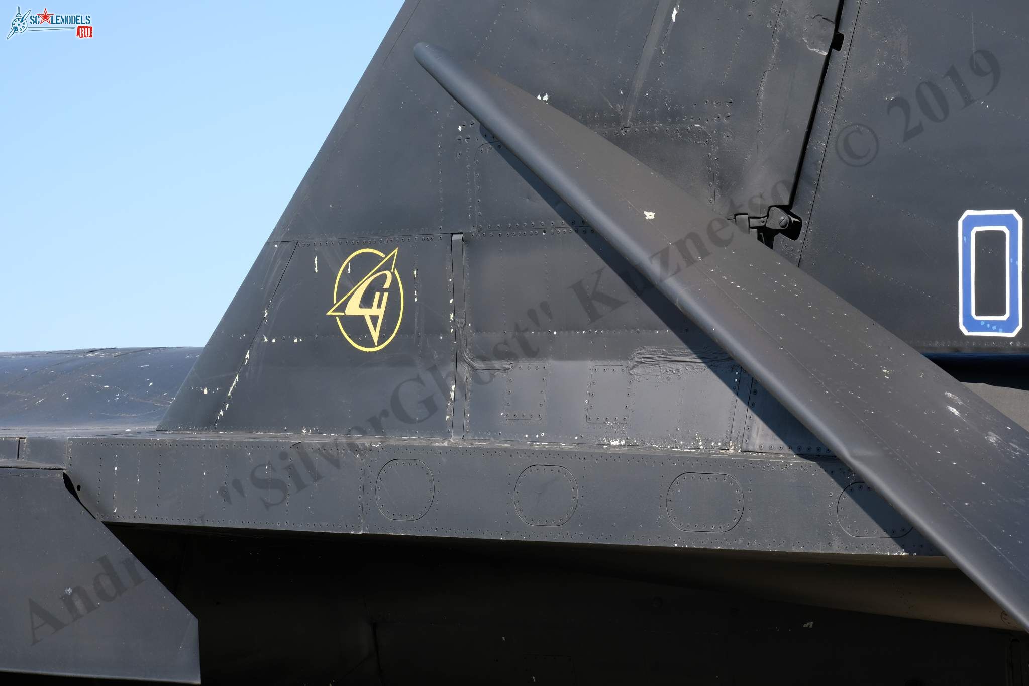 Su-47_Berkut_411.jpg