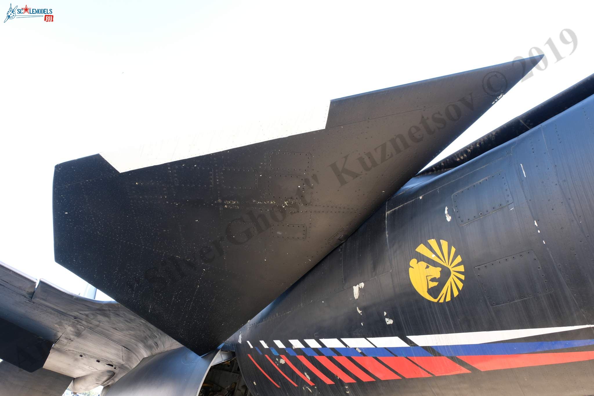 Su-47_Berkut_584.jpg