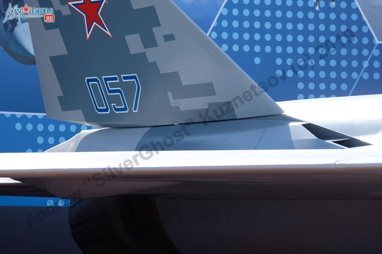 T-50_057_mockup_129.jpg