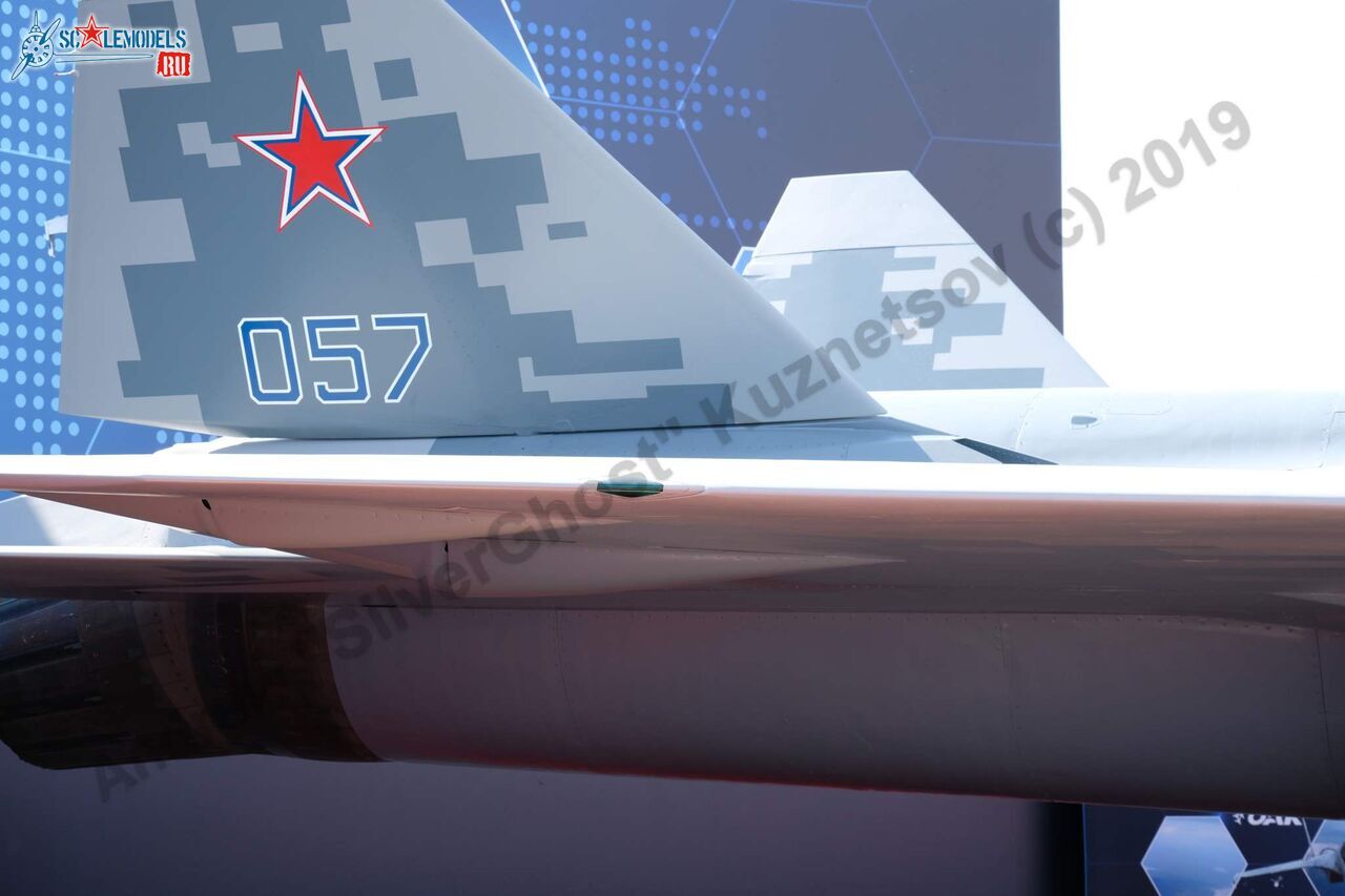 T-50_057_mockup_178.jpg