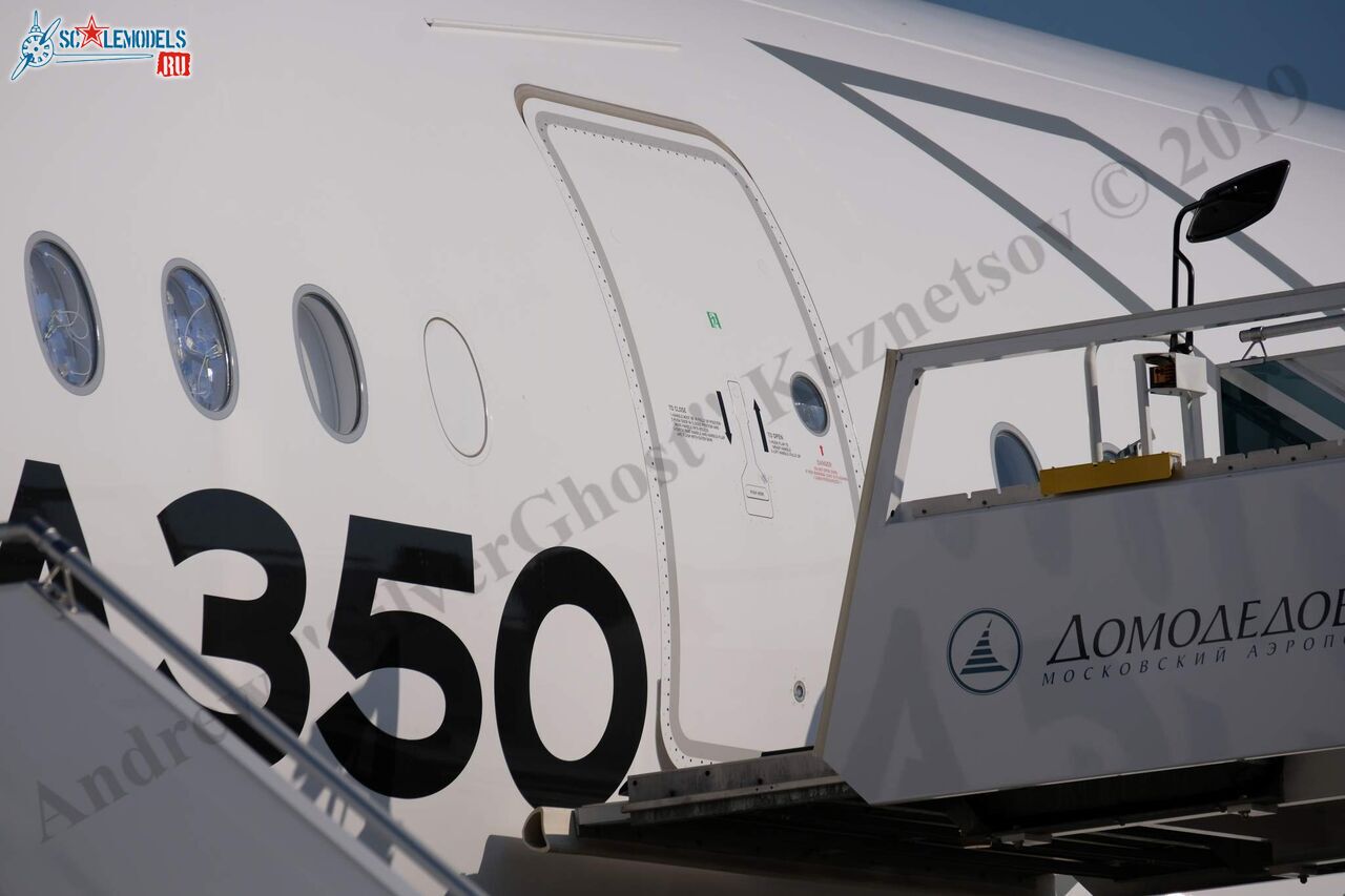 Airbus_A350-900_183.jpg