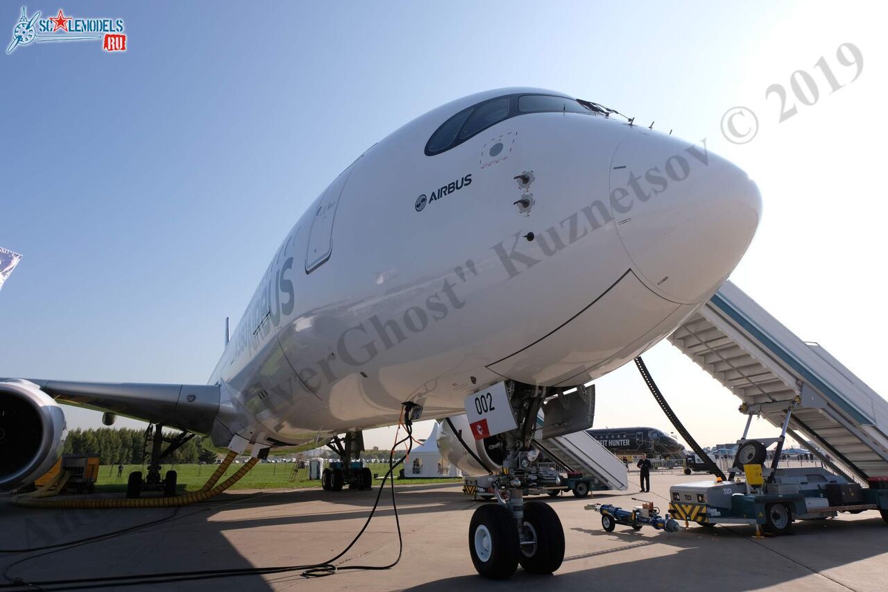 Airbus_A350-900_224.jpg