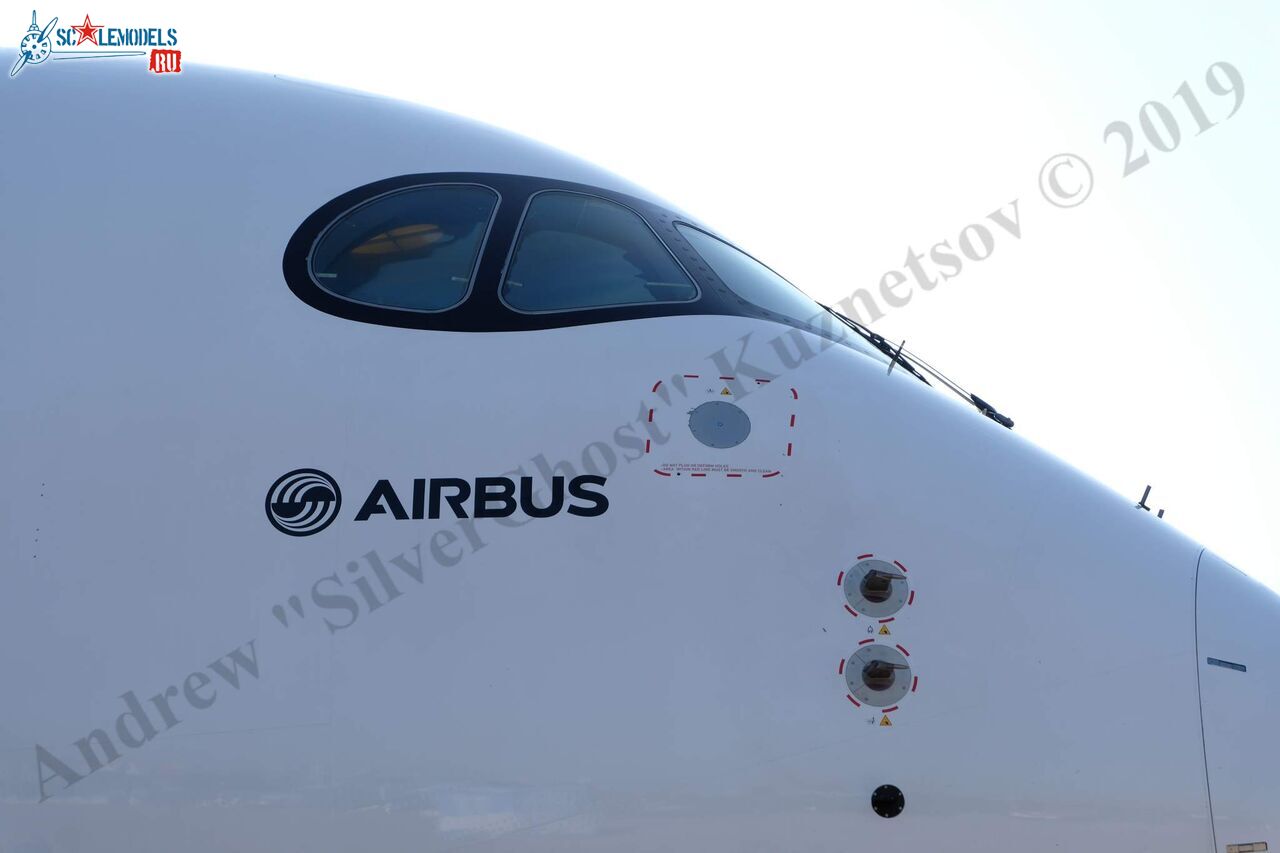 Airbus_A350-900_231.jpg