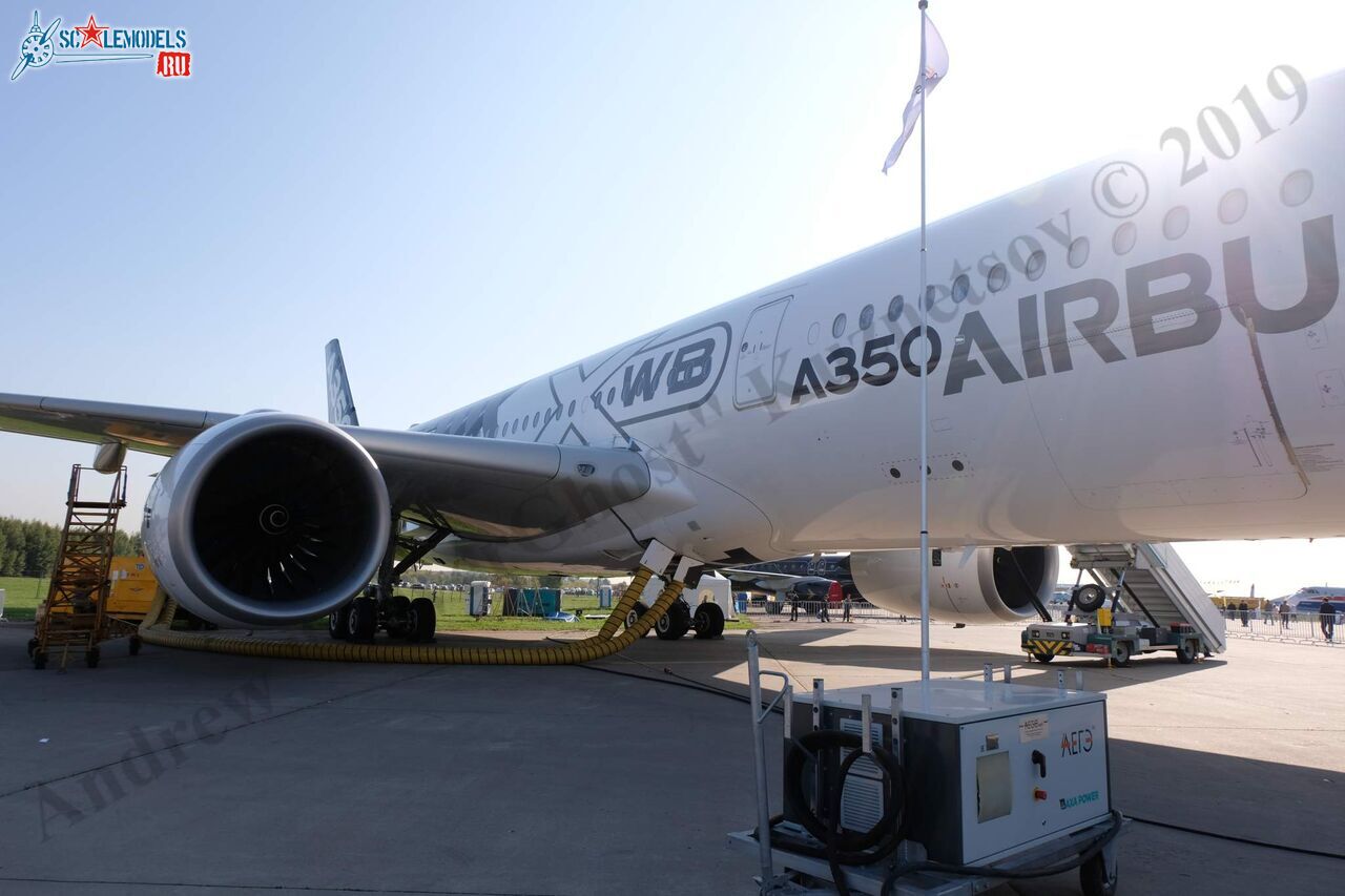 Airbus_A350-900_250.jpg