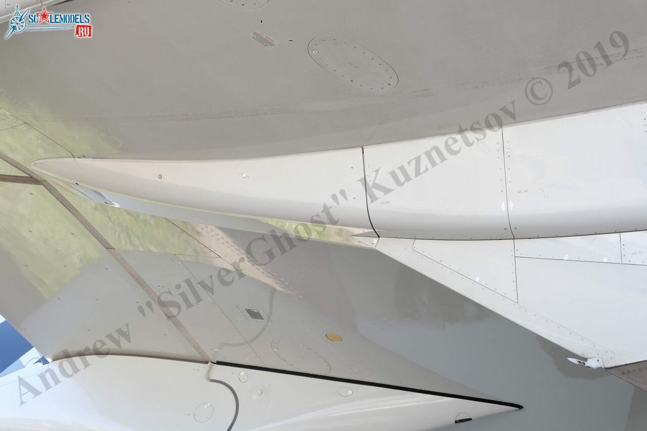 Airbus_A350-900_279.jpg