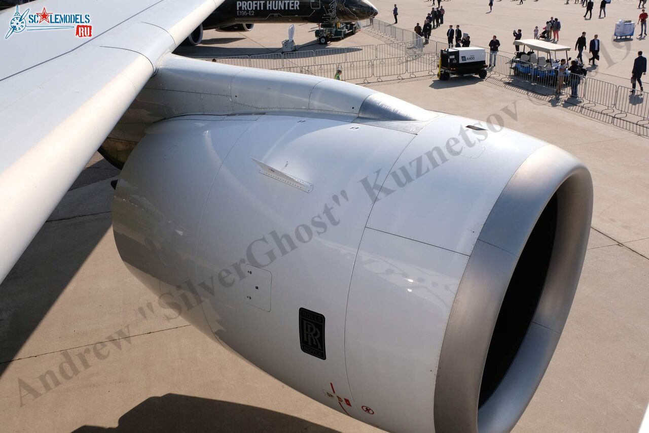 Airbus_A350-900_486.jpg