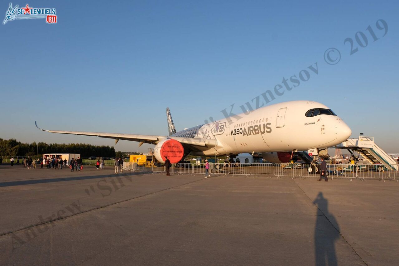 Airbus_A350-900_583.jpg