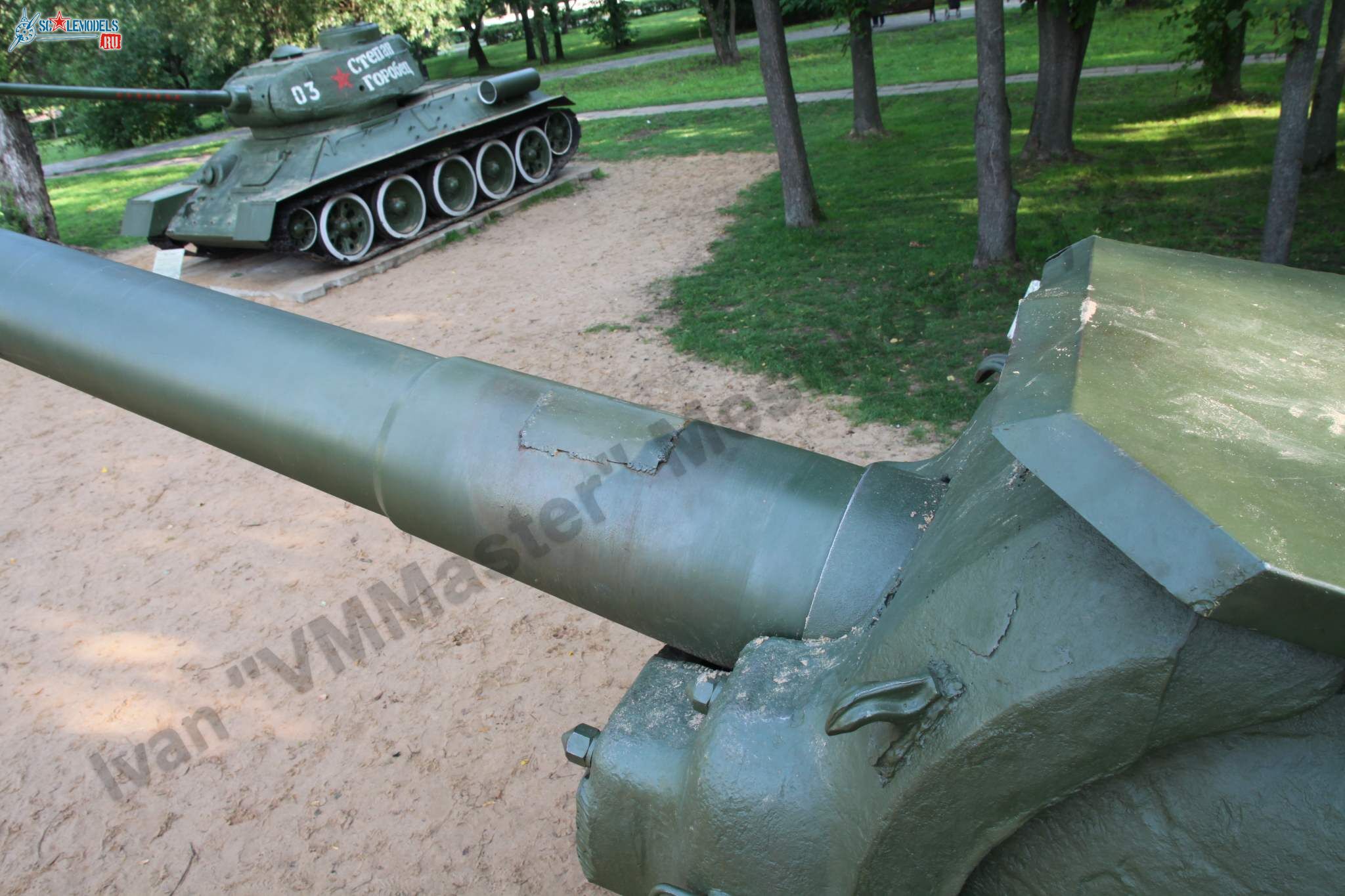 ISU-152_Tver_124.jpg