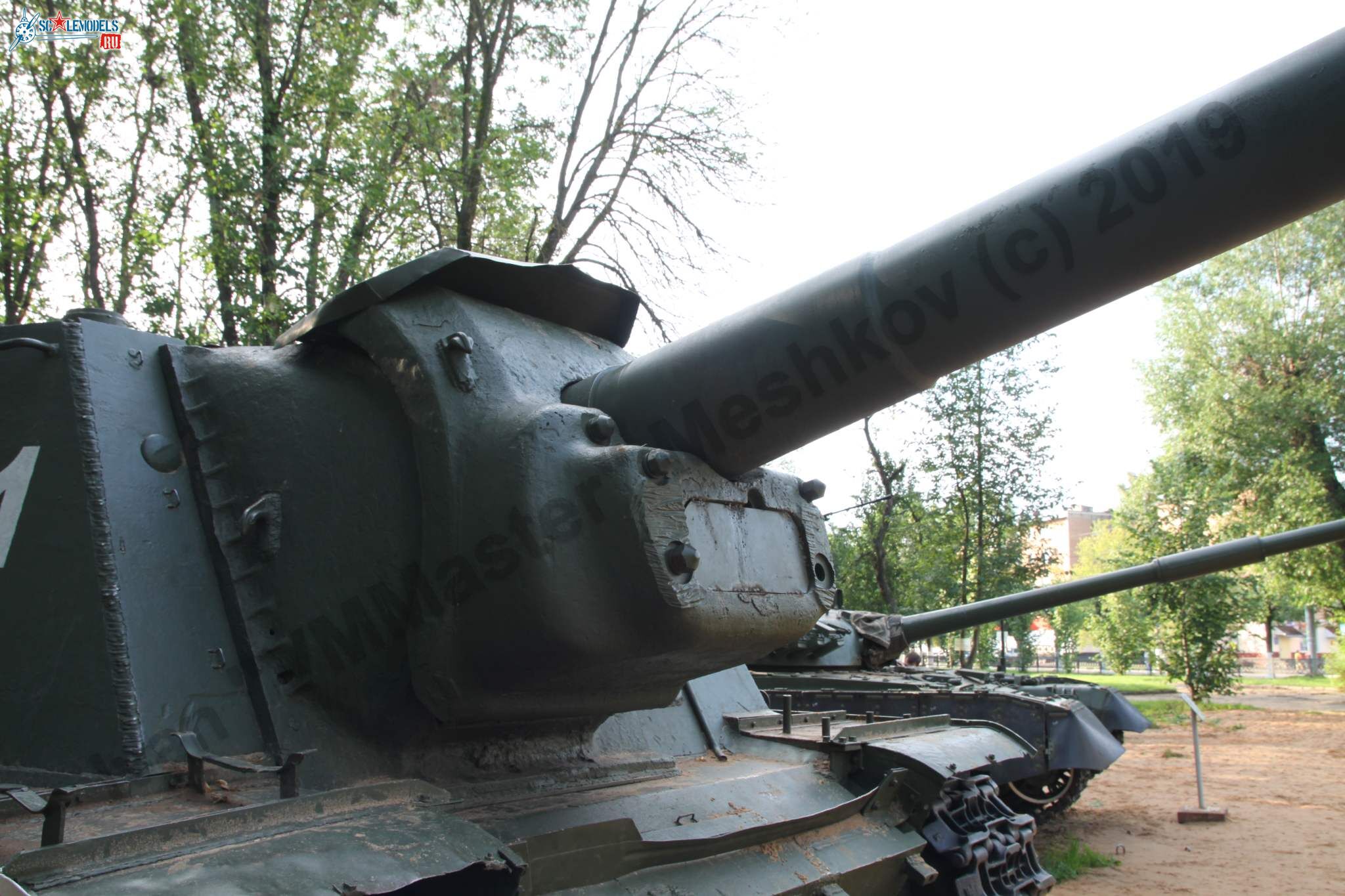 ISU-152_Tver_21.jpg