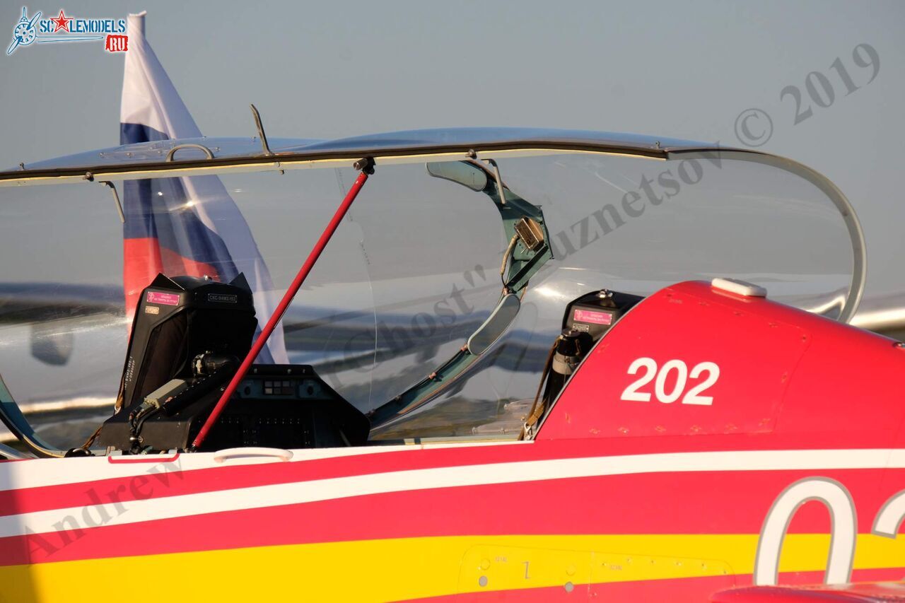 Yak-152_226.jpg