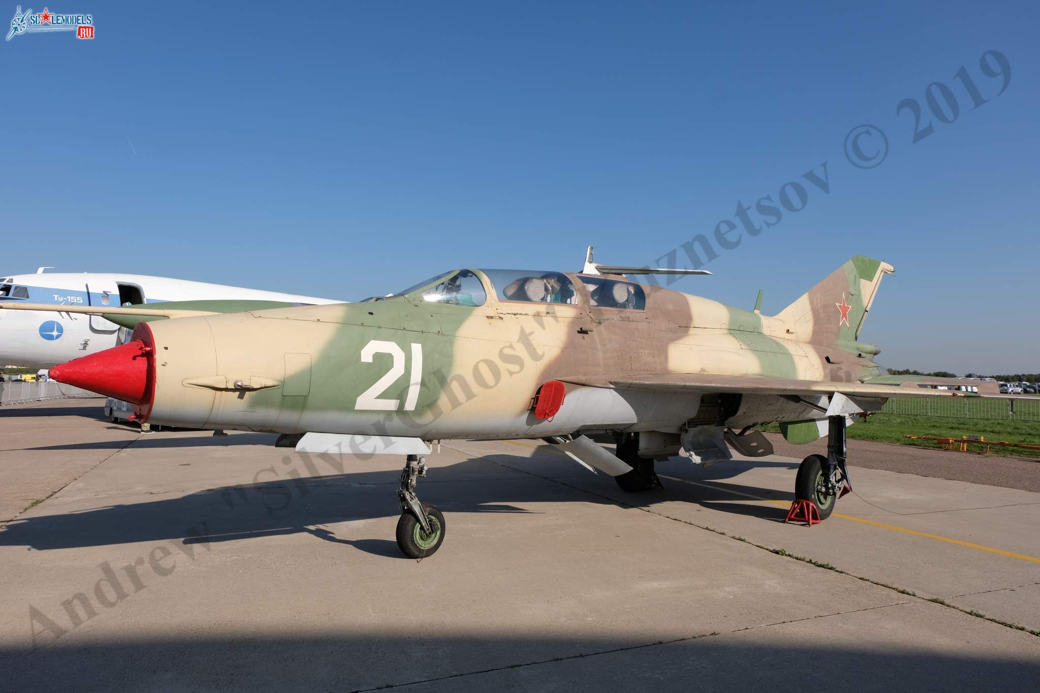 MiG-21UM_13.jpg