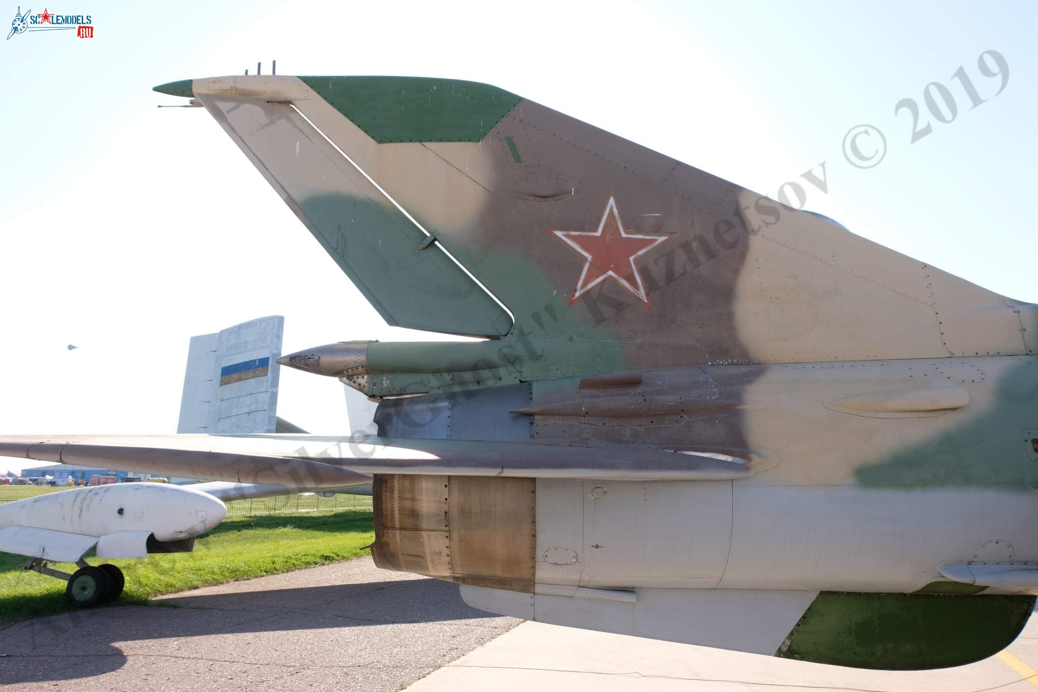 MiG-21UM_23.jpg