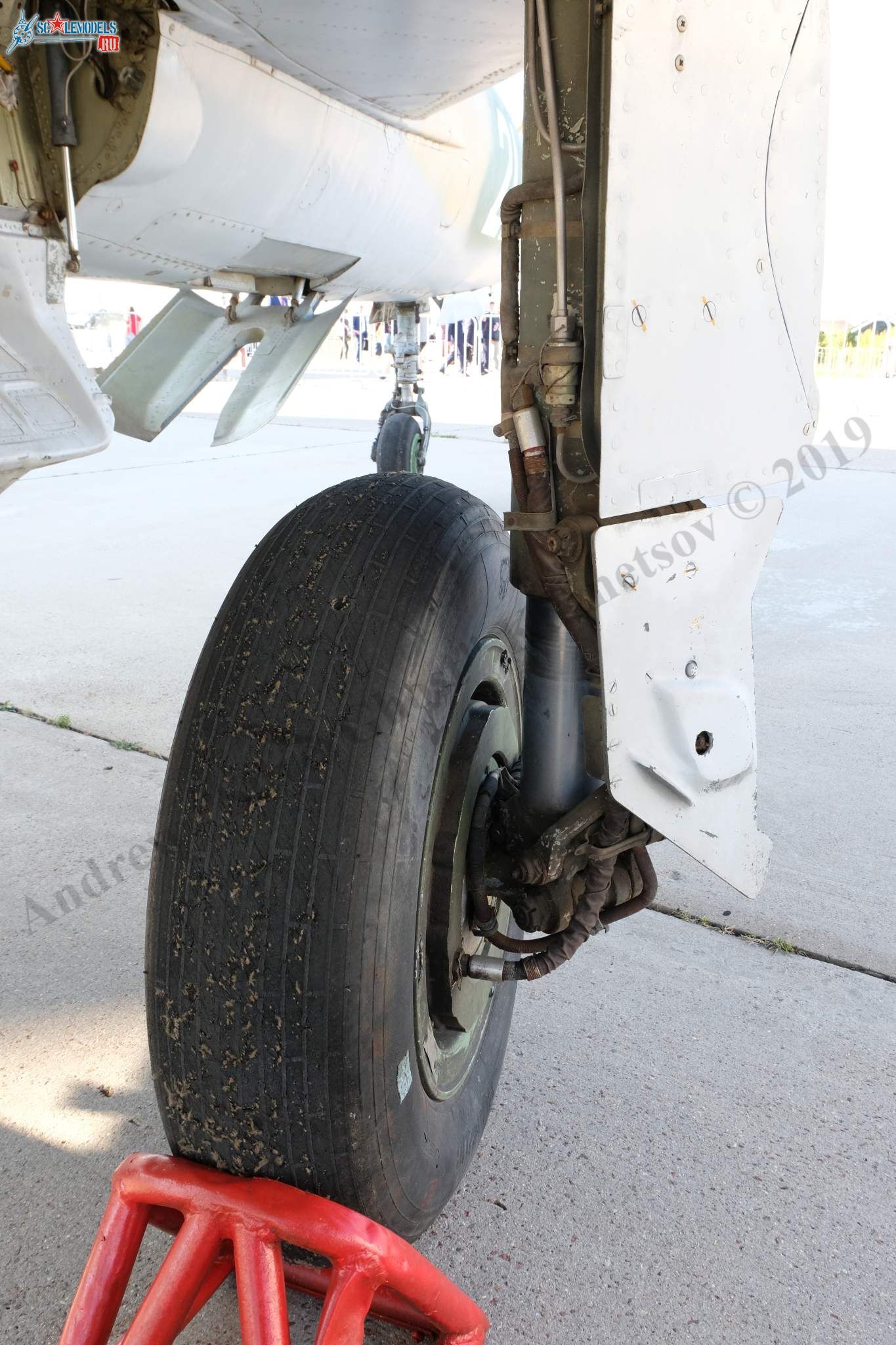 MiG-21UM_383.jpg
