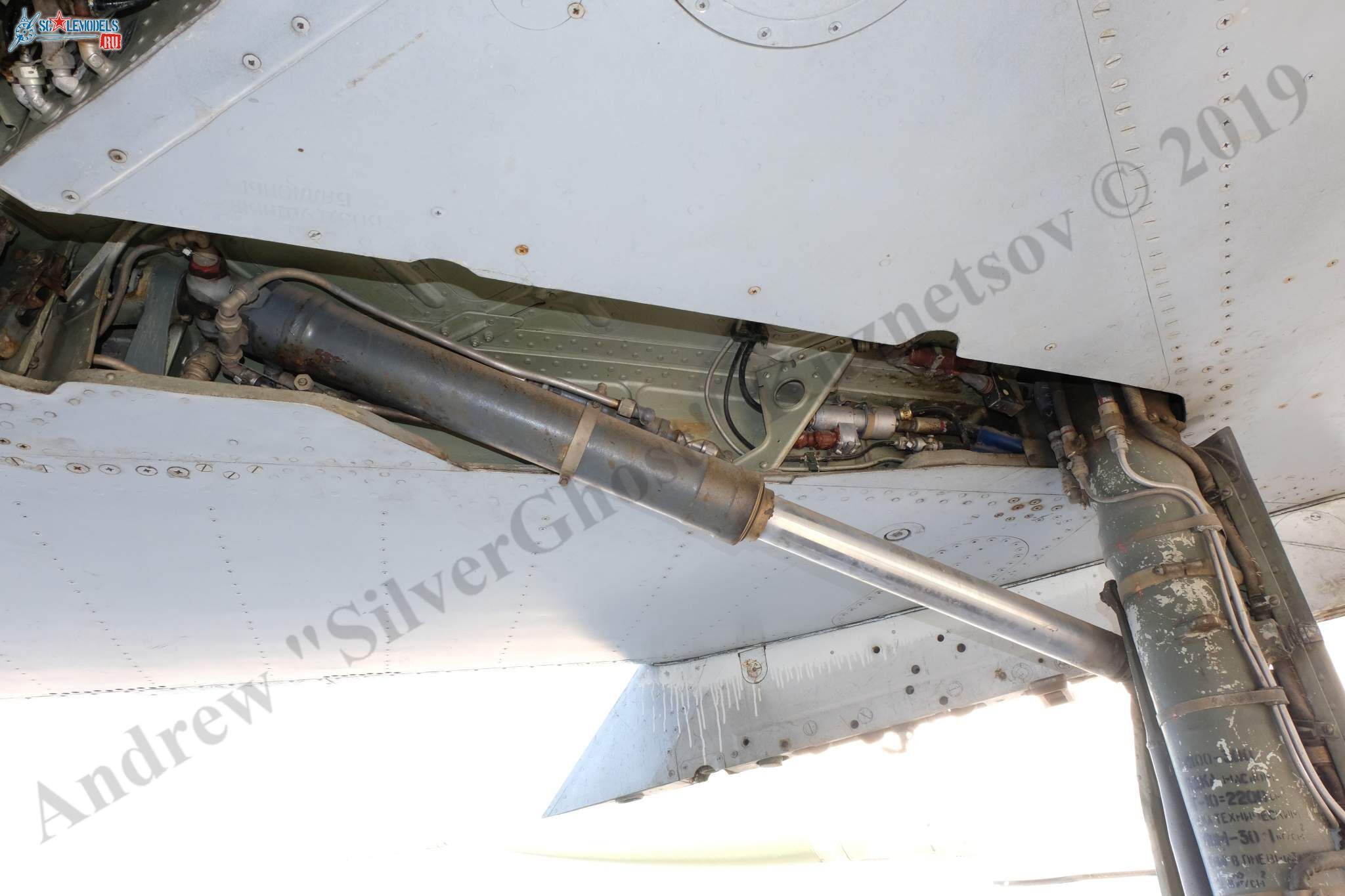 MiG-21UM_387.jpg