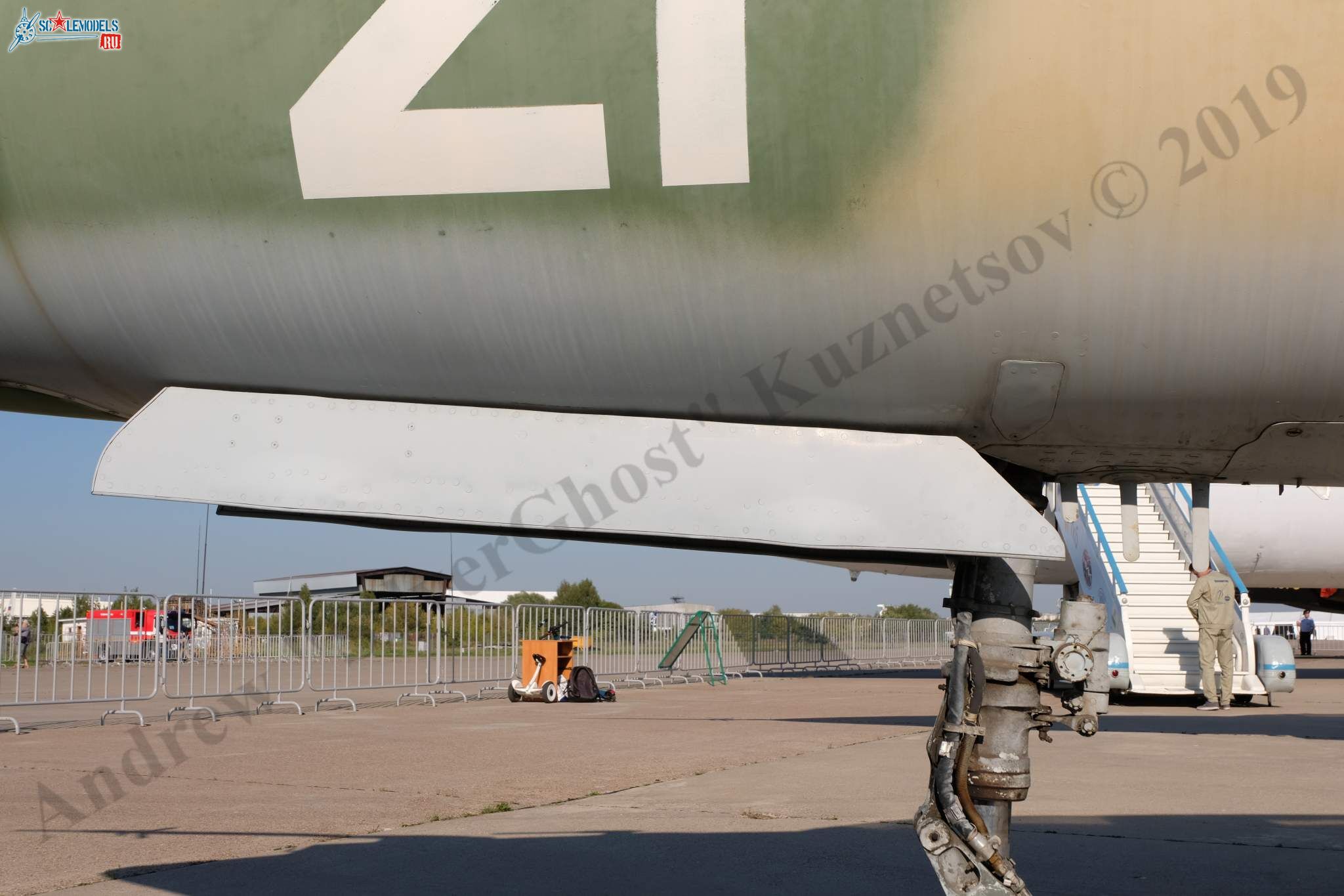 MiG-21UM_39.jpg