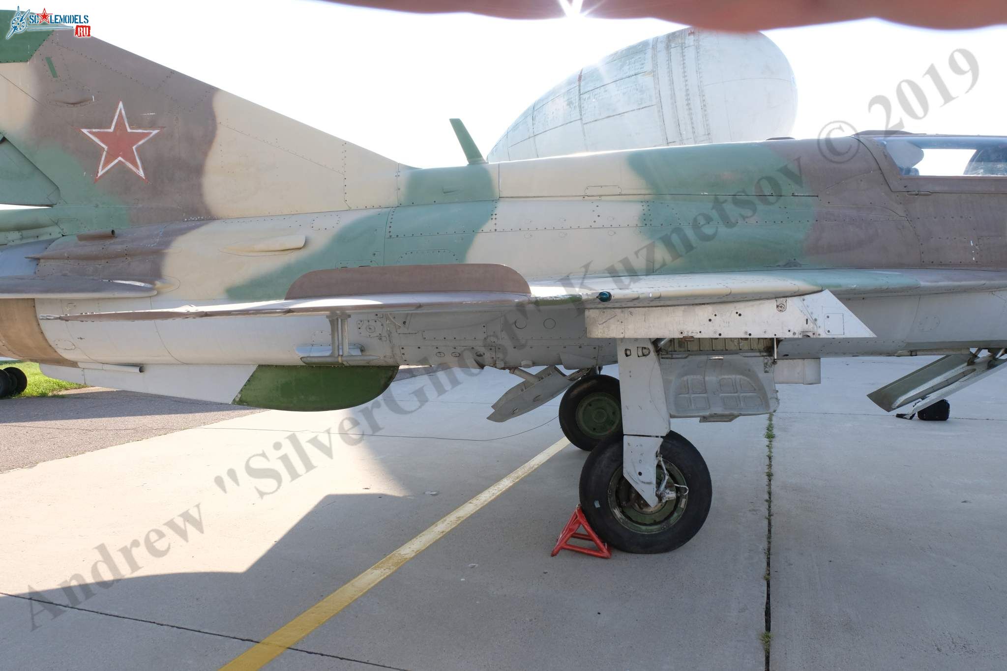 MiG-21UM_456.jpg