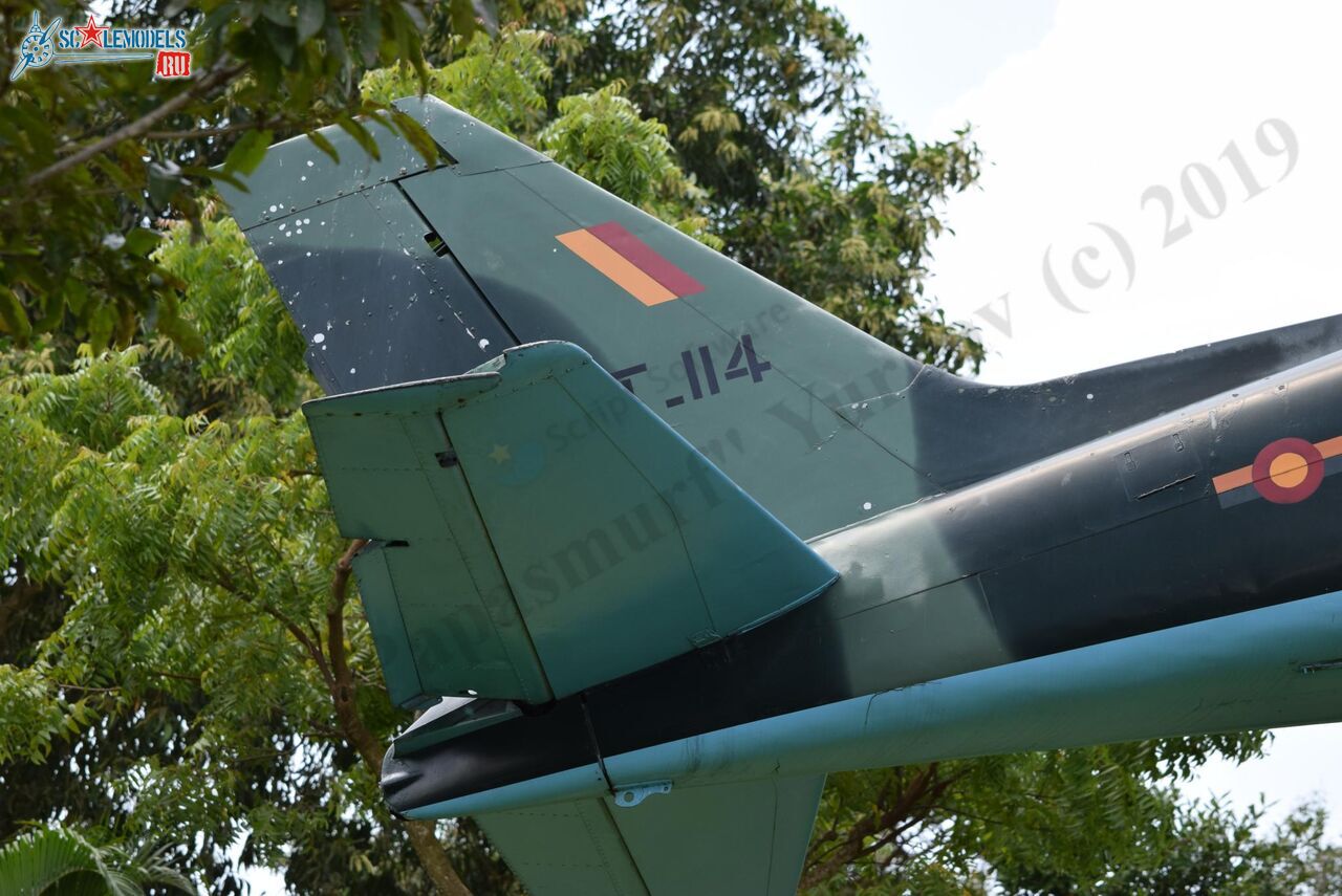 SIAI_SF.260_Ratmalana_186.jpg