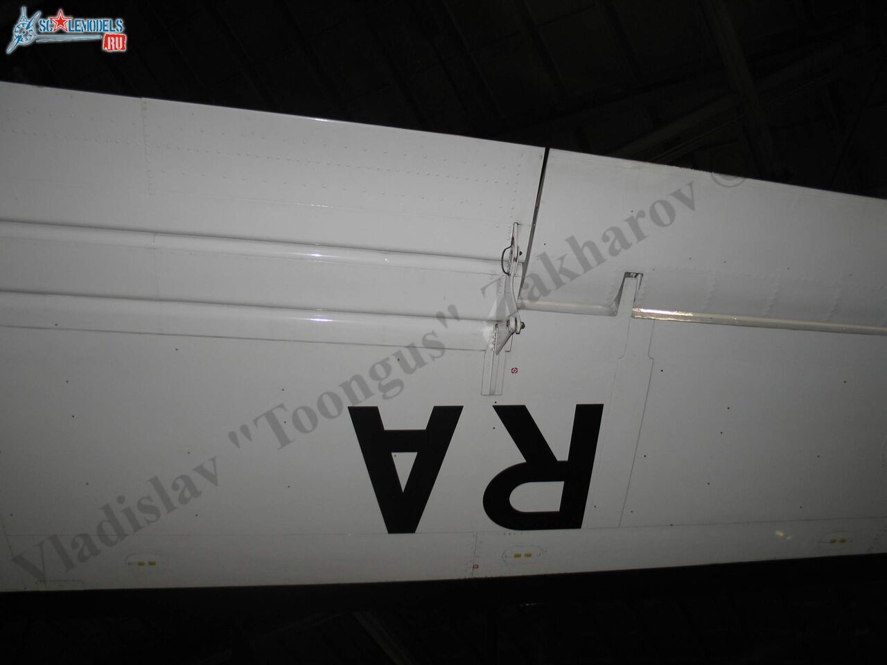 L-410UVP-E_RA-67623_57.jpg