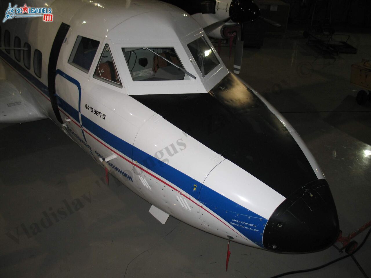 L-410UVP-E_RA-67623_96.jpg