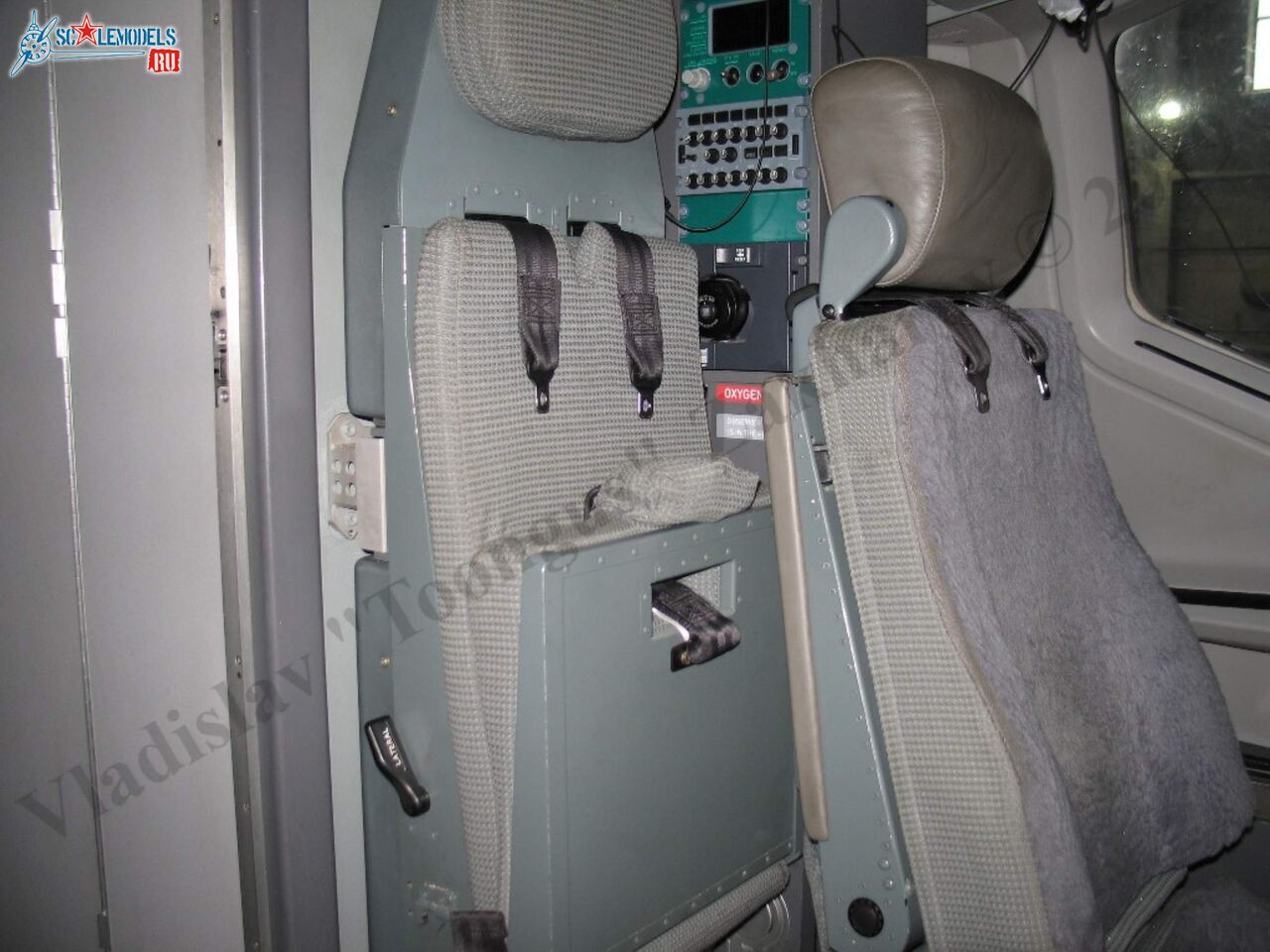 SSJ-100_details_39.jpg