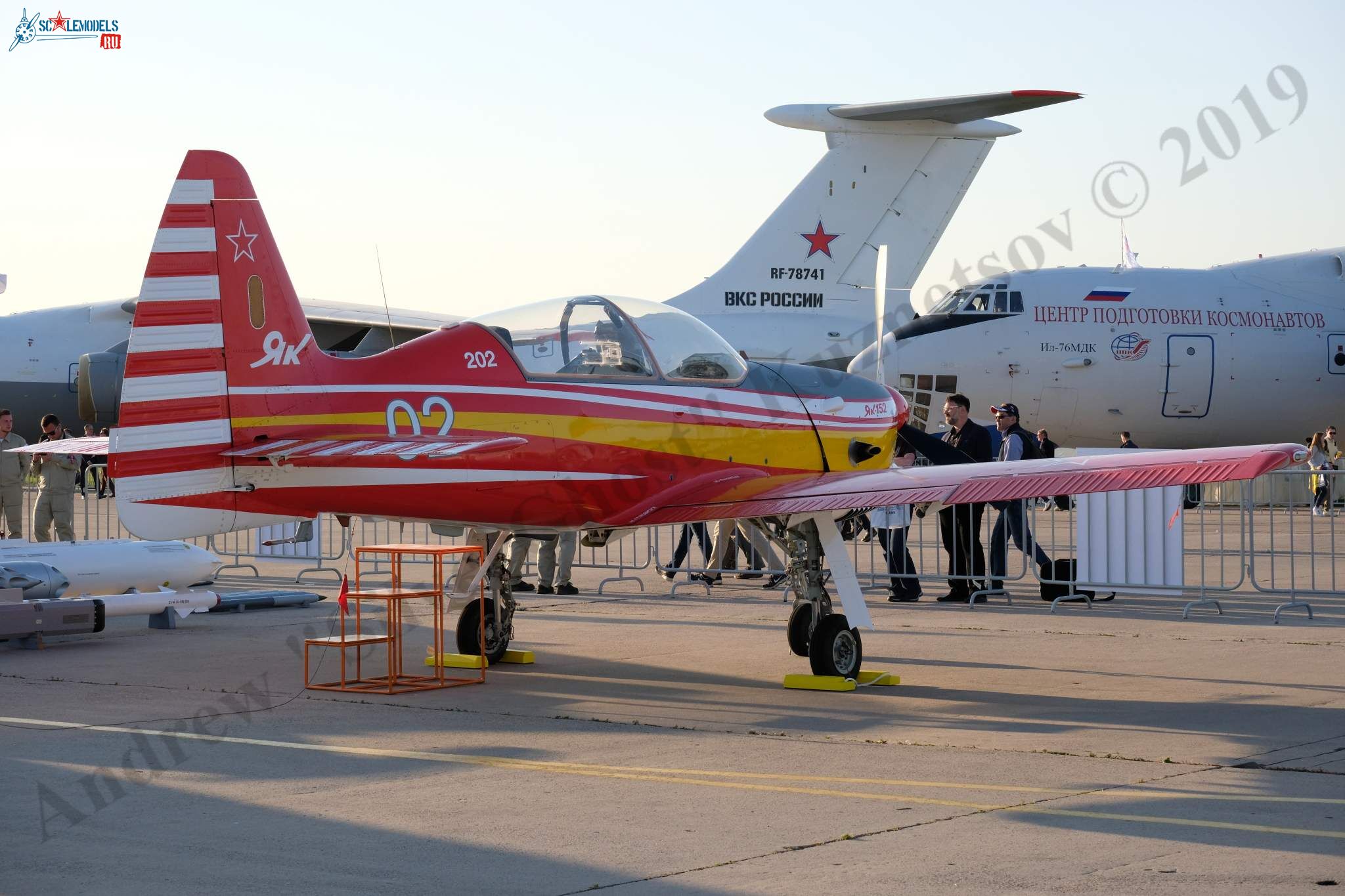 Yak-152_148.jpg