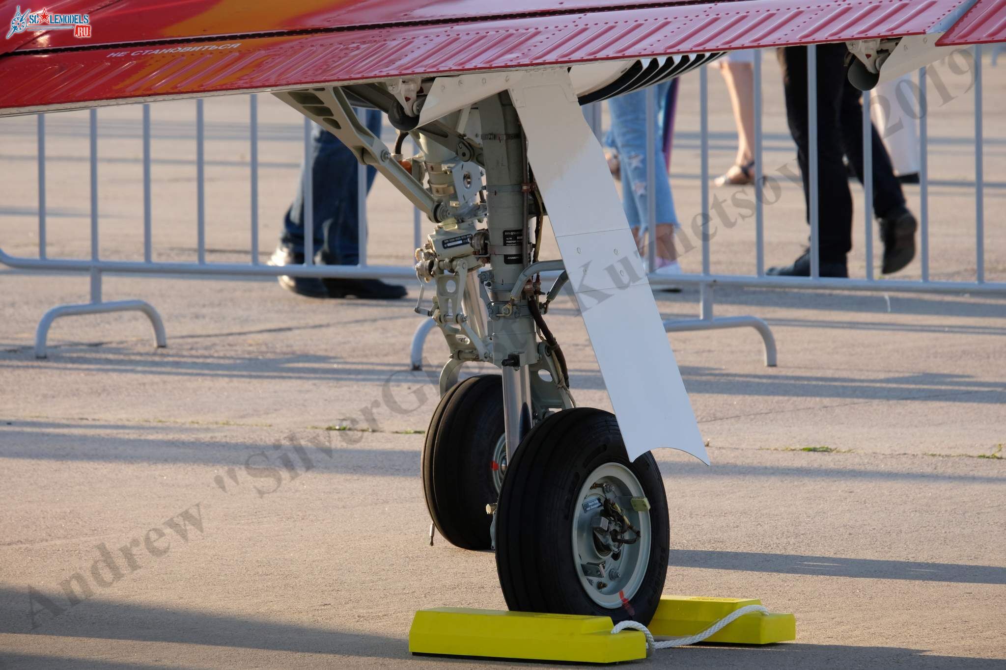 Yak-152_154.jpg