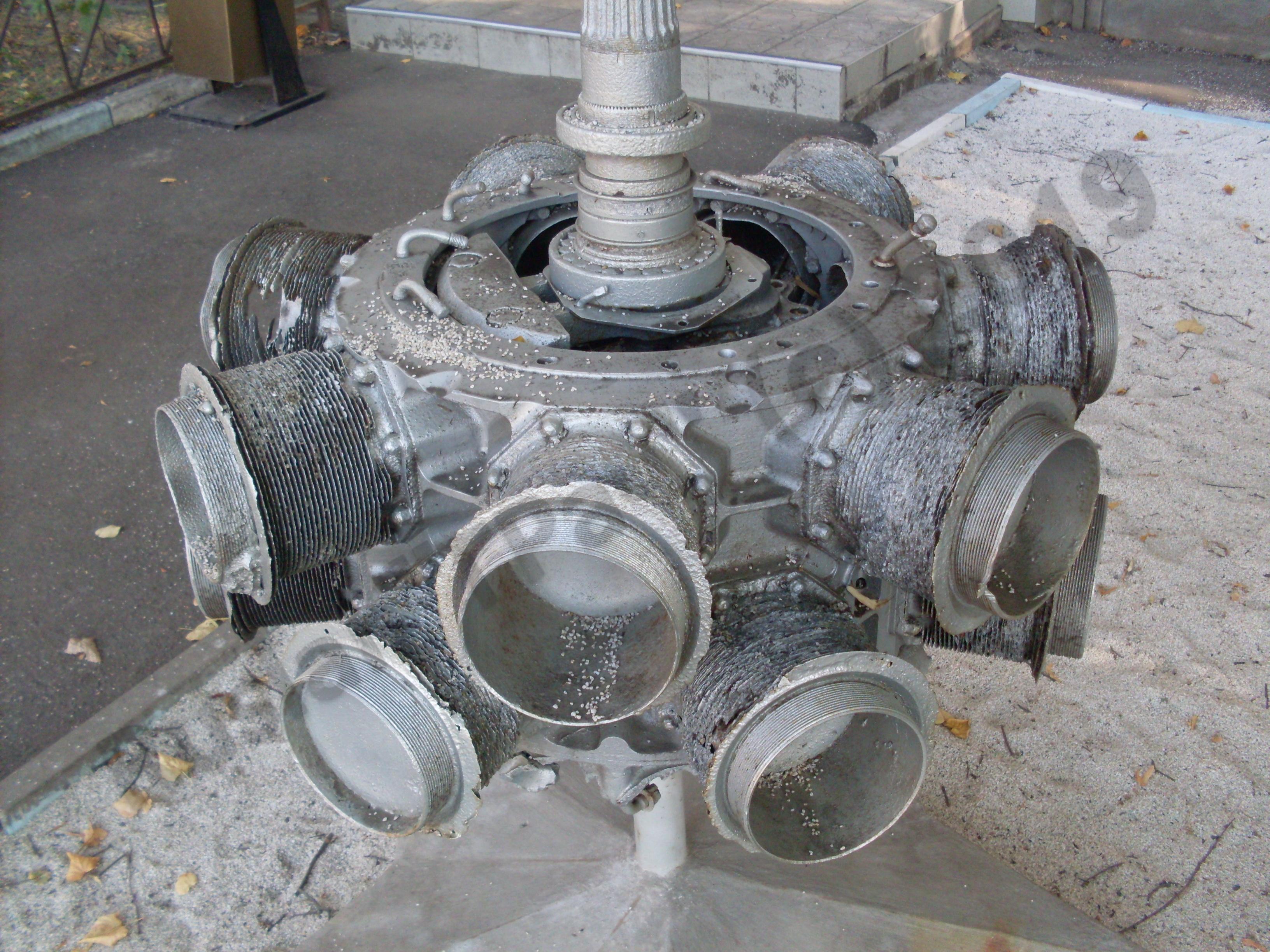 M-87B_engine_0.jpg