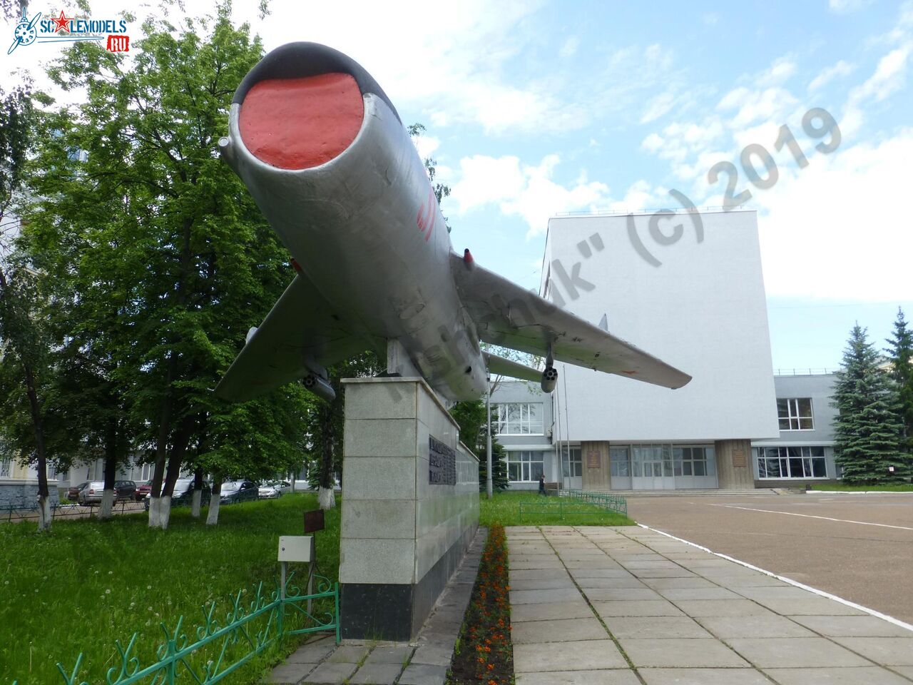 MiG-19P_Ufa_10.jpg