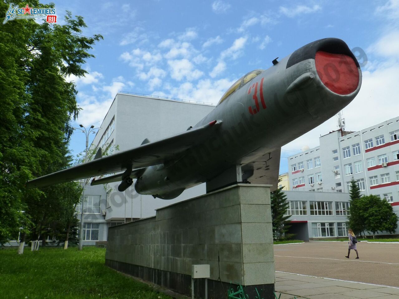 MiG-19P_Ufa_15.jpg