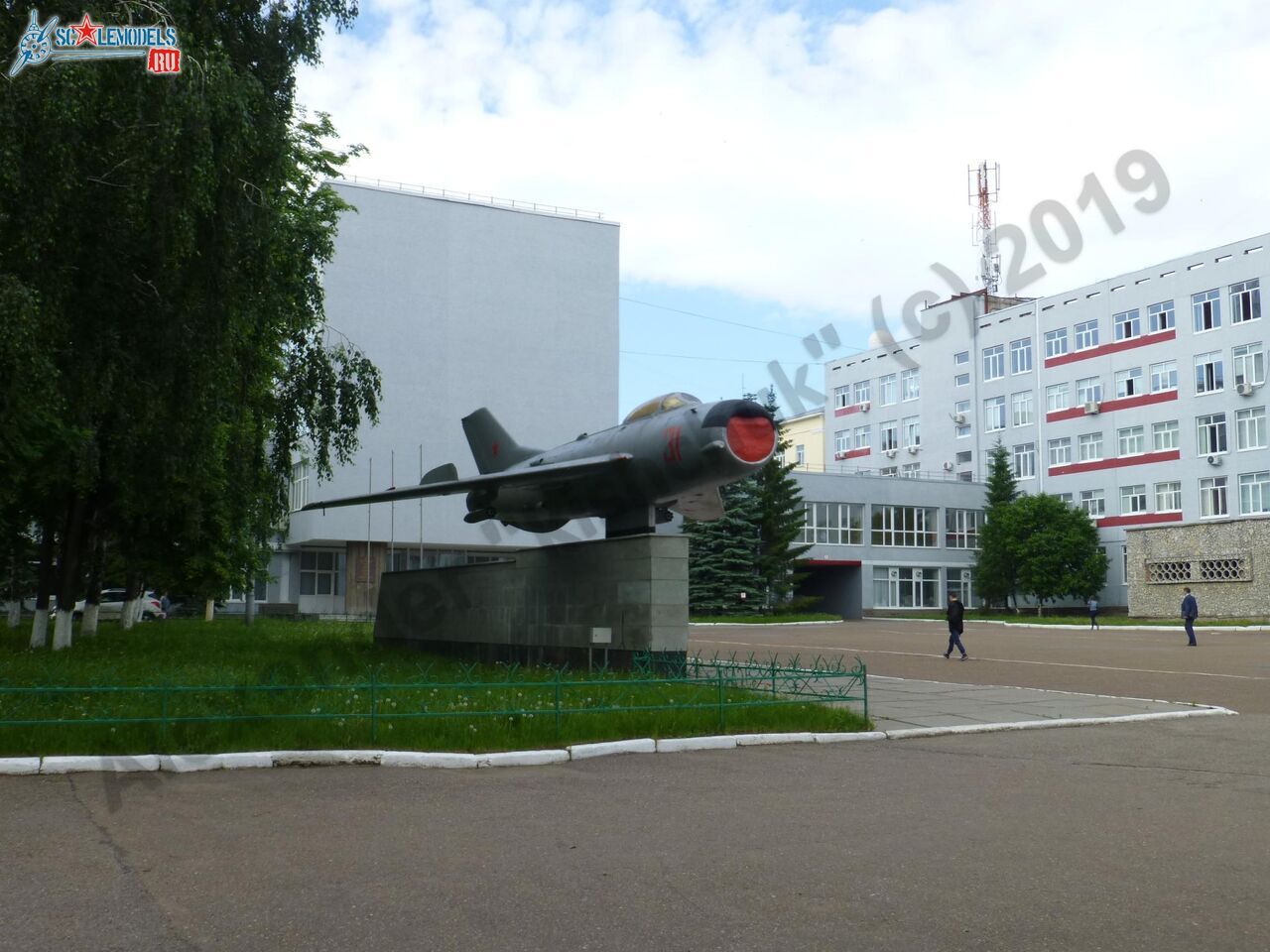 MiG-19P_Ufa_24.jpg