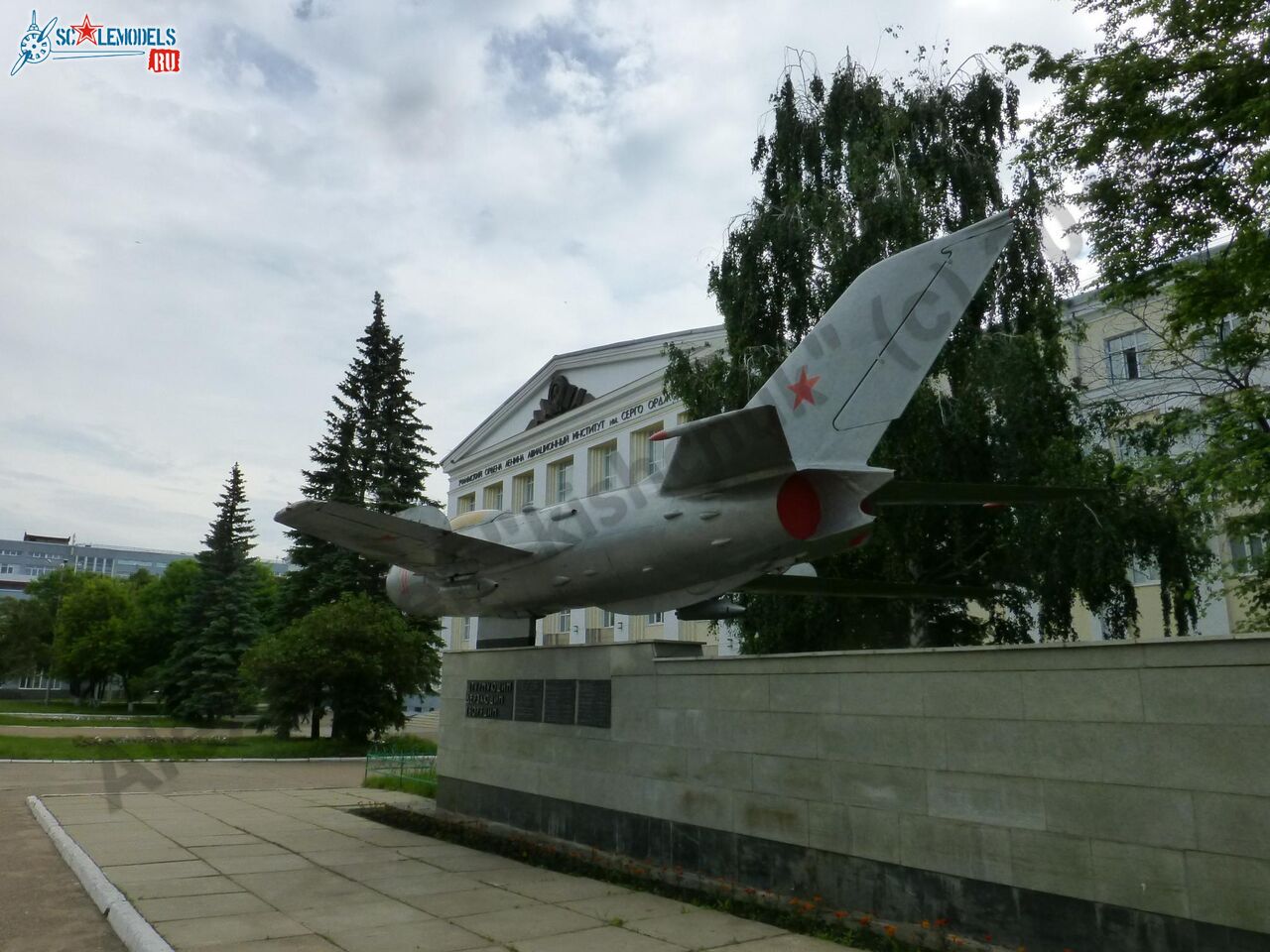 MiG-19P_Ufa_4.jpg