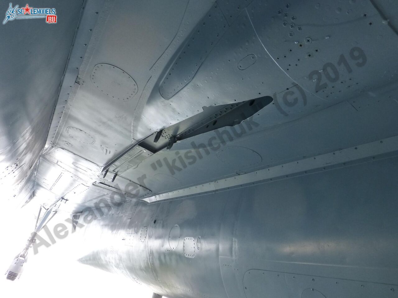 Su-27UB_Ufa_20.jpg