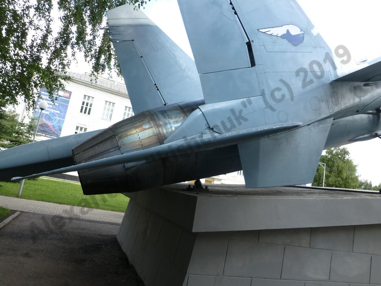 Su-27UB_Ufa_28.jpg