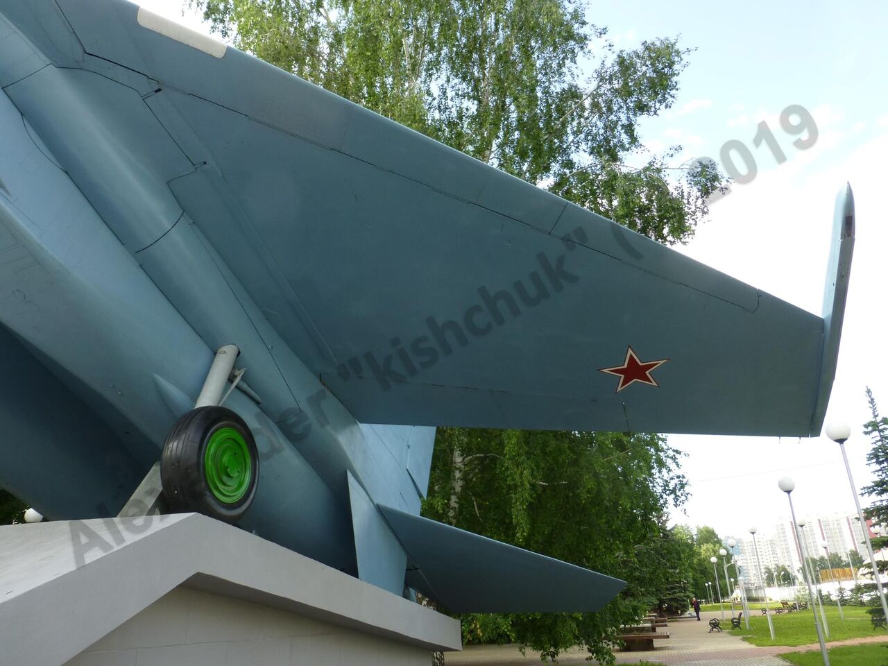 Su-27UB_Ufa_39.jpg