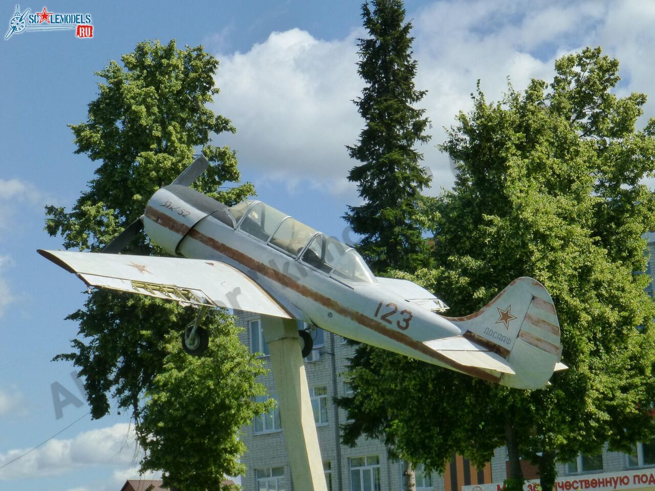 Yak-52_Tobolsk_5.jpg