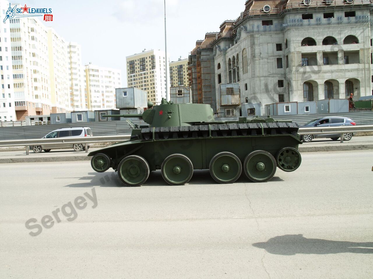 Retro_parade_Yekaterinburg_2019_10.jpg