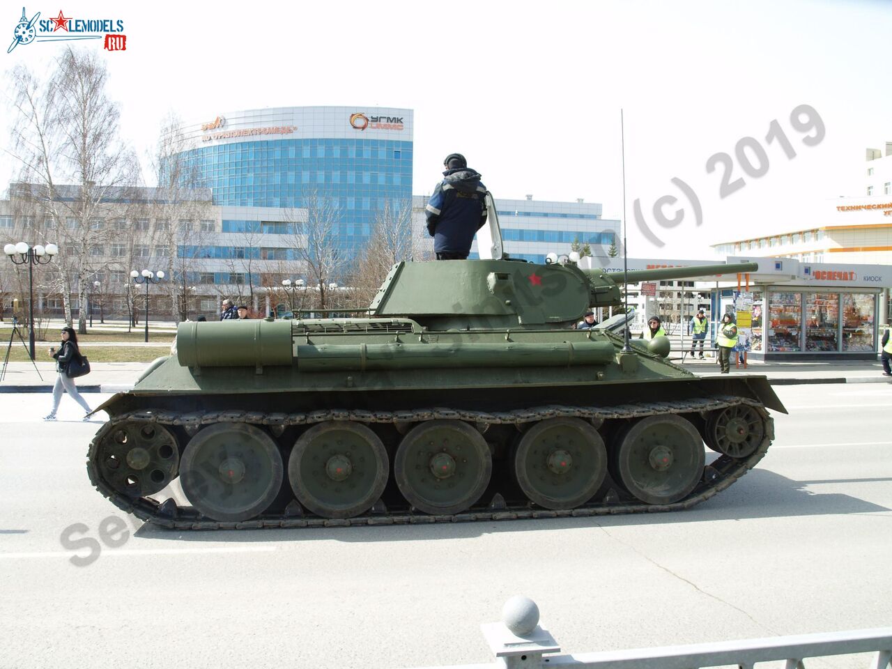 Retro_parade_Yekaterinburg_2019_116.jpg