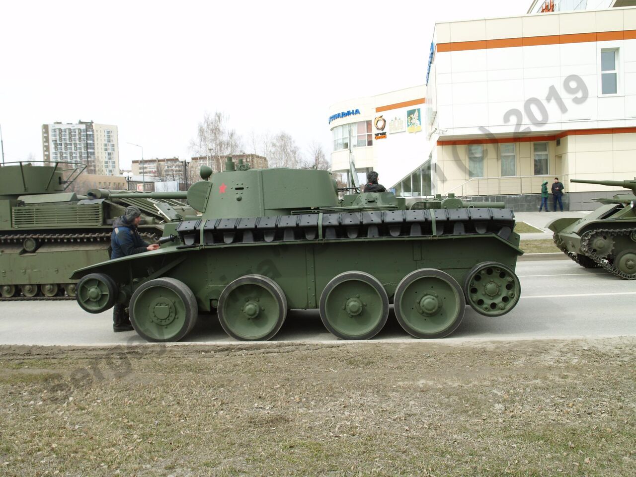 Retro_parade_Yekaterinburg_2019_201.jpg