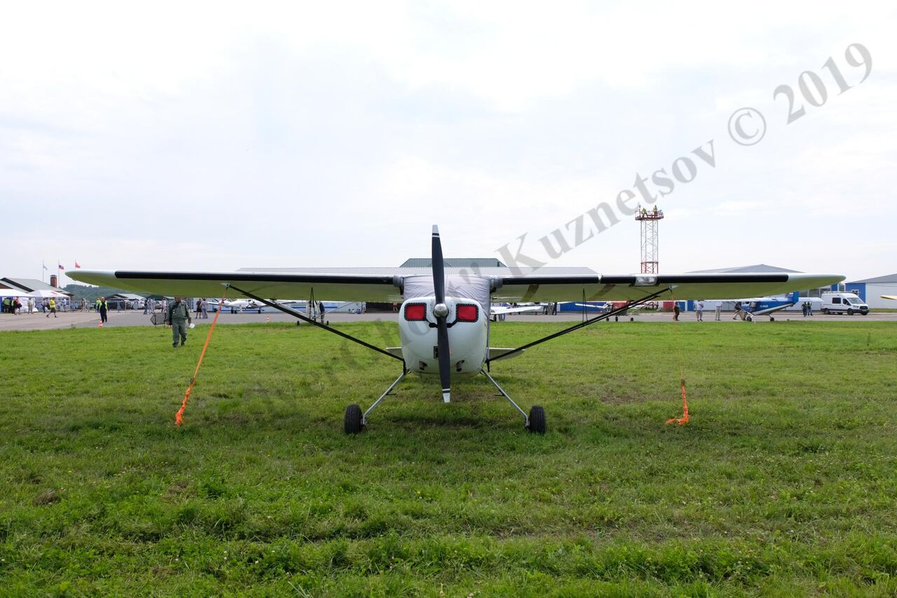 Cessna_140_10.jpg